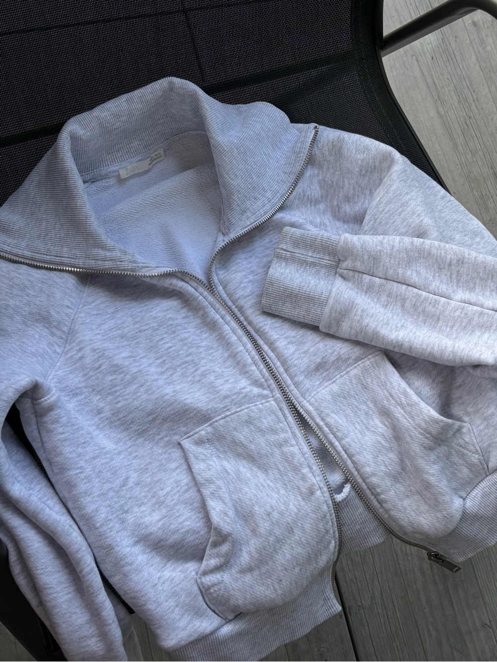 Zara Light Gray Zip-Up Women’s Jacket